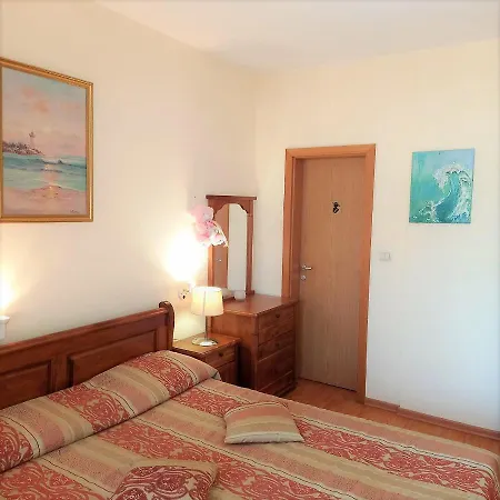 Ivanna Apartments Garden Of Eden 圣弗拉斯